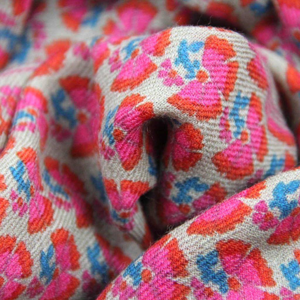 Wool Square Valentine Rose Pink - Image 2