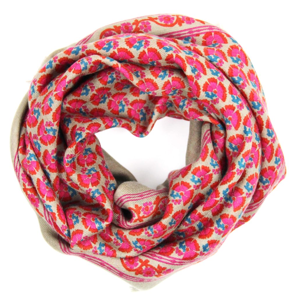 Wool Square Valentine Rose Pink - Image 3