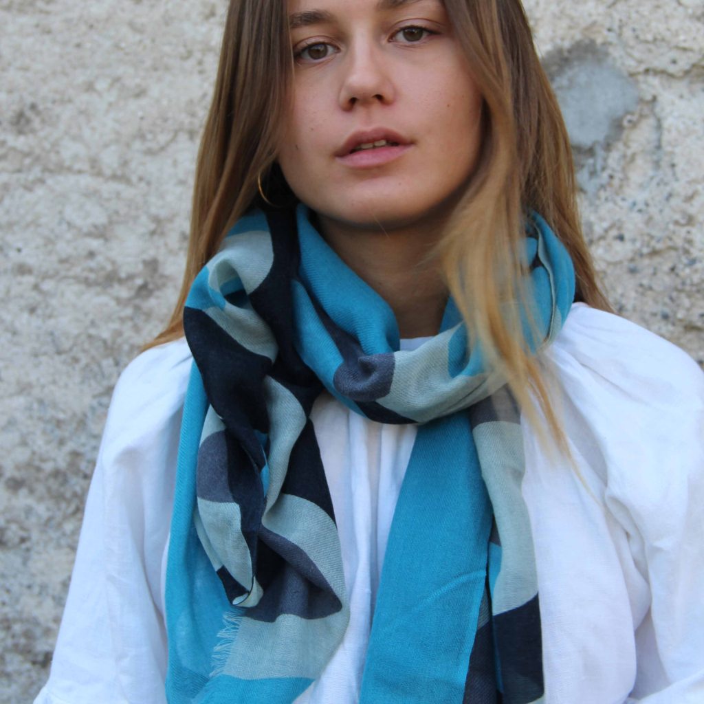 Wool Scarf Infini Blue Bleu